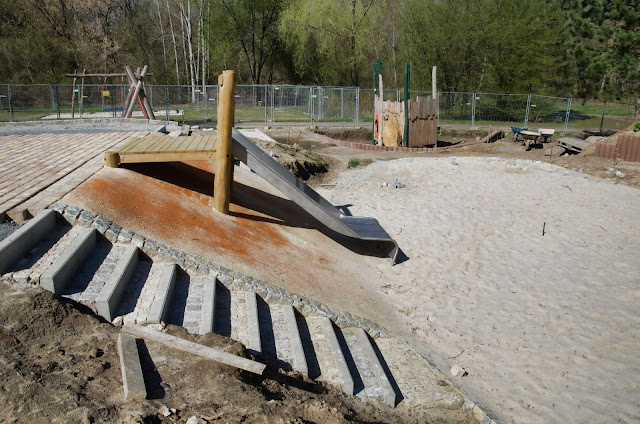 Baustelle Neubau eines Spielplatzes, Am Malchower See, Nähe Hohenschönhauser Weg, 13051 Berlin, 27.03.2014