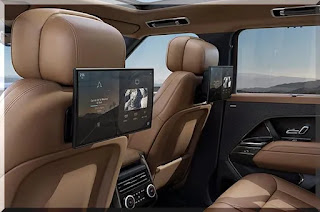 Nesta imagem, vemos a suspensão do Range Rover Sport 2023, projetada para oferecer excelente estabilidade e conforto em diferentes condições de uso.