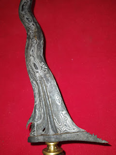 Keris sengkelat tirto tumetes