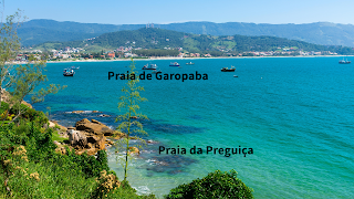Desde lo alto de un morro se aprecia abajo la Praia da Preguiça, y a lo lejos, la playa de Garopaba