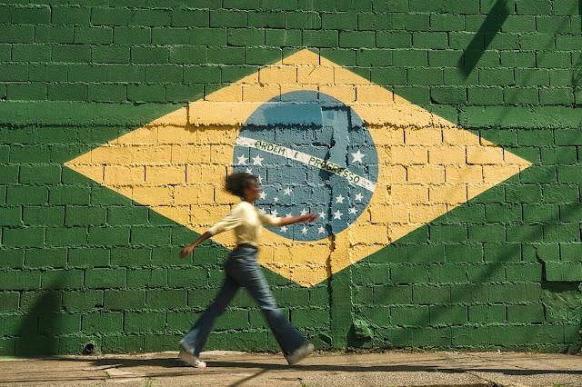 Perspectivas-para-o-Brasil-em-2024-Desafios-e-Oportunidades-em-um-Novo-Cenario-Economico