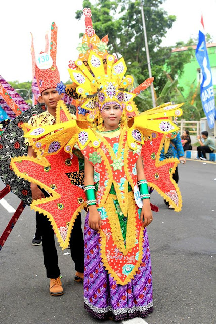 Gambar Kumpulan Desain  Baju Karnaval Batik  Besurek  