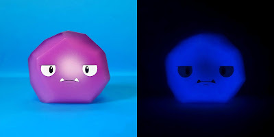 Strangecat Toys Exclusive Power Stone Glow in the Dark Vinyl Figure by The Bots x UVD Toys