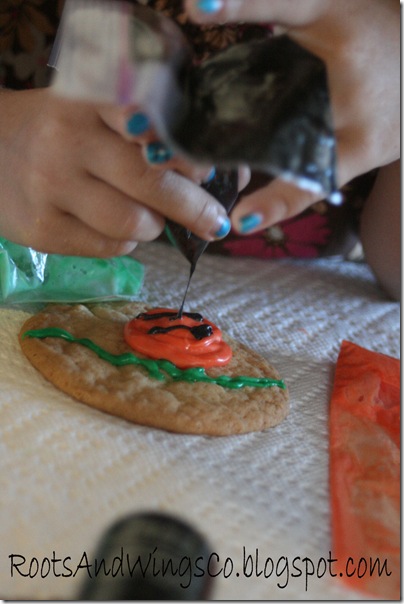halloween cookie decorating i