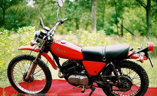 Kawasaki KE125 Motor Klasik