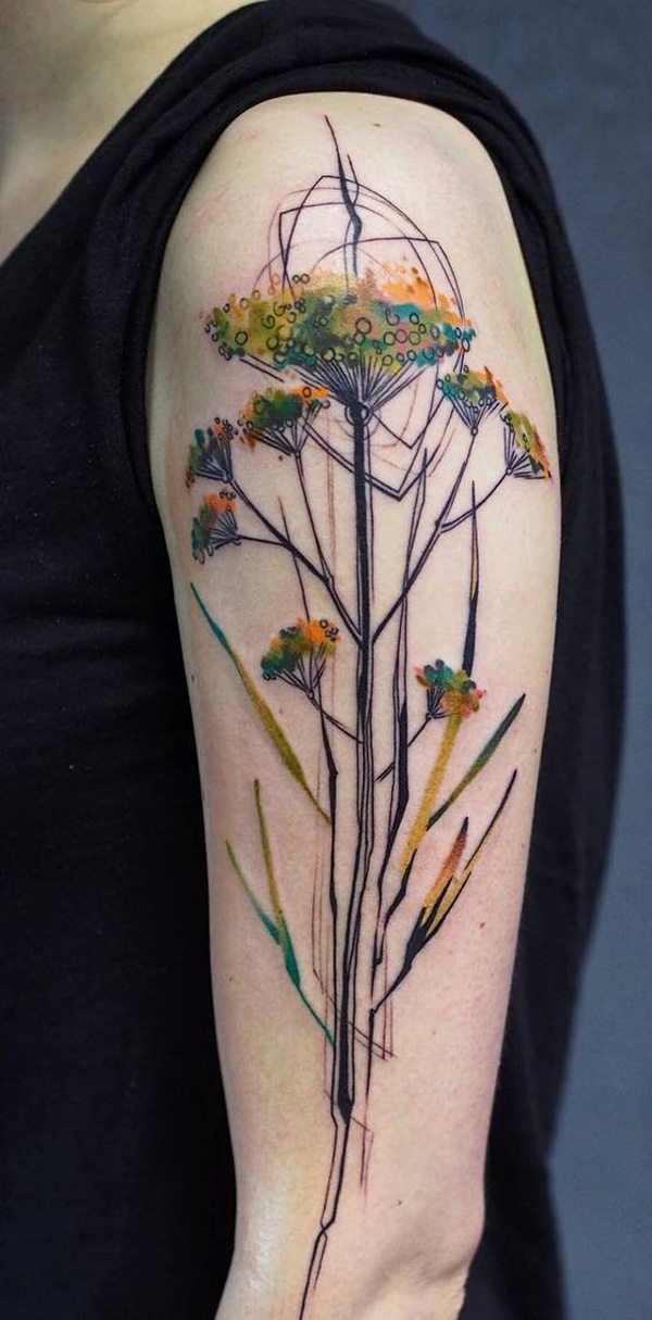 Adorável aquarela de inspiração manga da tatuagem. Há uma botânico de ar para a tatuagem como as flores estão florescendo em qualquer lugar, em única hastes ele faz você pensar sobre todas as plantas que você tem e talvez até fazer você cheirar as rosas.  