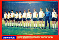 SELECCIÓN DE LA REPÚBLICA FEDERAL DE ALEMANIA - Temporada 1984-85 - Felix Magath, Lothar Matthäus, Thomas Berthold, Pierre Littbarski, Olaf Thon,  Karlheinz Förster, Rudi Völler, Ditmar Jakobs, Hans-Peter Briegel, Ulrich Stein y Karl-Heinz Rummenigge - ALEMANIA OCCIDENTAL 0 HUNGRÍA 1 (Zoltan Peter) - 29/01/1985 - Partido amistoso - Hamburgo, Alemania Occidental, Volkspark