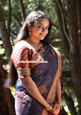 Kavya Madhavan cute stills from china town movie 