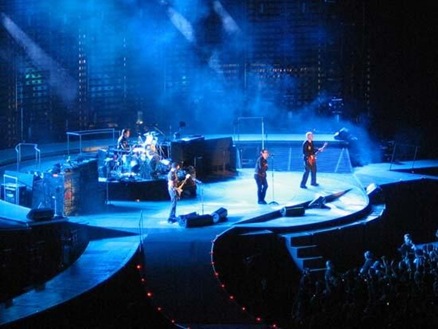 u2-tour-vertigo2