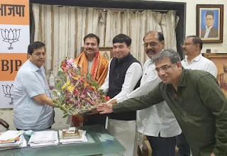 उदय प्रताप सिंह ने सादगी से मनाया जन्मदिन | #NayaSaberaNetwork