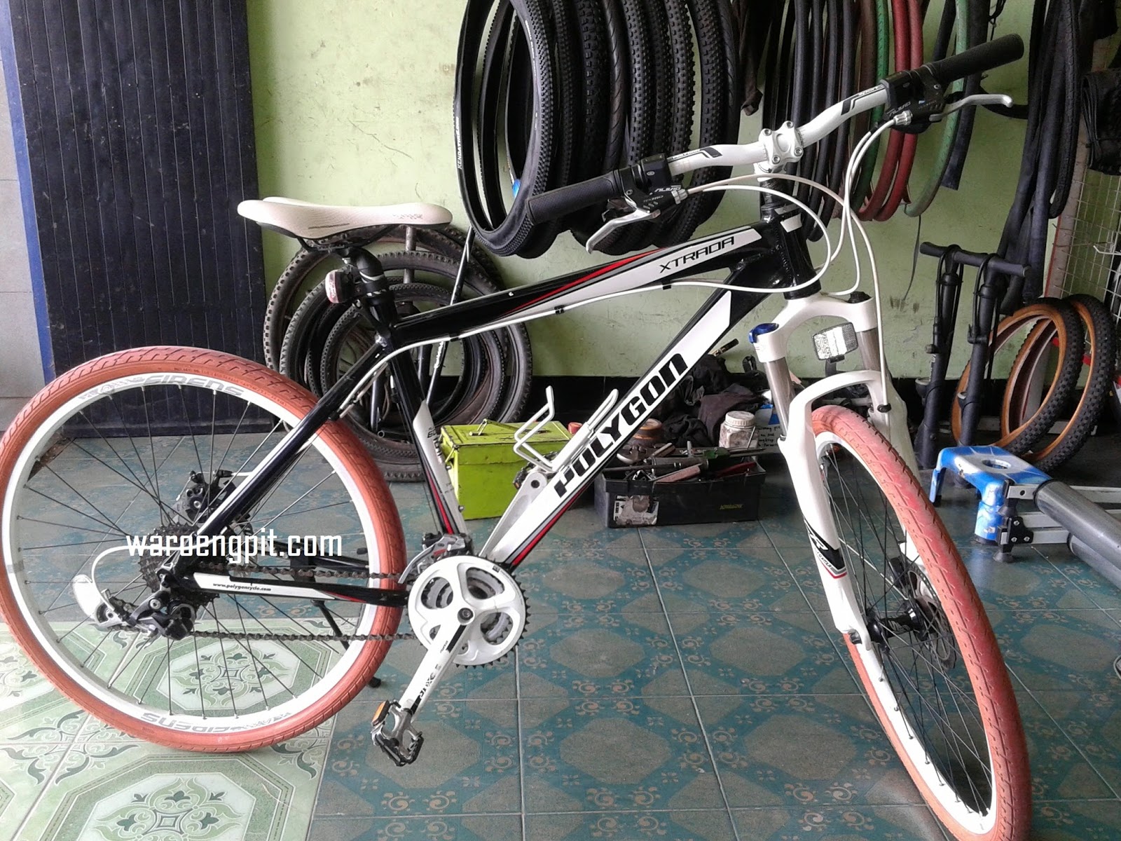  Jual  Sepeda  Bekas  Hardtail Polygon  XTRADA 5 0 tahun 2012