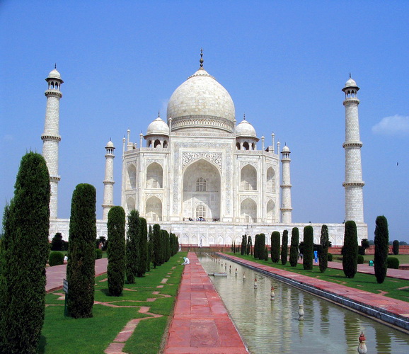 Images/Photos of the Taj Mahal in Agra