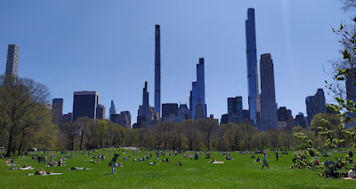 La Billionaires’ Row desde el Sheep Meadow de Central Park.