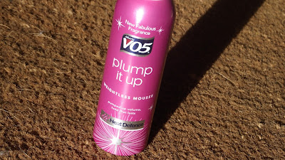 VO5 Heat Defence Plump It Up Weightless Volume Whipped Mousse Review