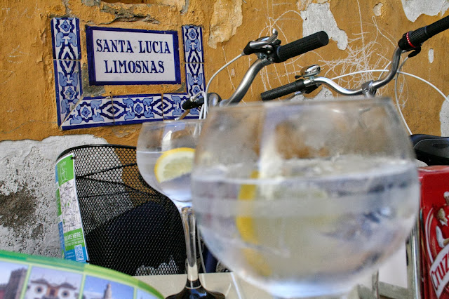 2 días en sevilla, 3 días en sevilla, bares sevilla, Centerbici sevilla, Di vino, el rinconcillo, ESCAPADAS, estamostendeciados, Mateo Gago, Sevilla, tapeo, tendencia, 