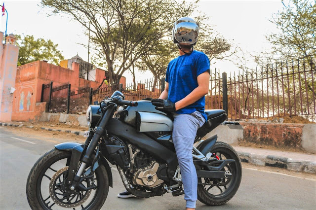 Unpaid Riders Vijayrath: Modified Bajaj Pulsar 200NS 