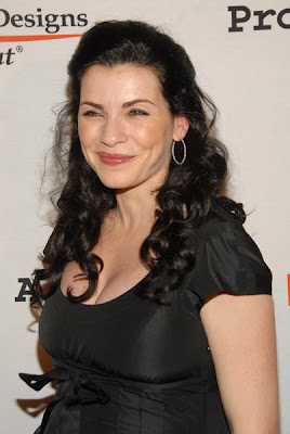 julianna margulies scrubs, juliana margulies, julianne margulies, julianna margulies pics, julianna margulies hair, julianna margulies hairstyle