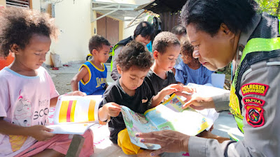 Tingkatkan Literasi Membaca, Sat Lantas Polresta Gelar Taman Bacaan Kepada Anak Usia Dini