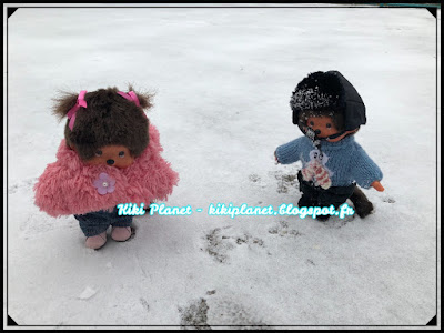 neige snow kiki monchhichi bonhomme de vintage jouet hiver paysage