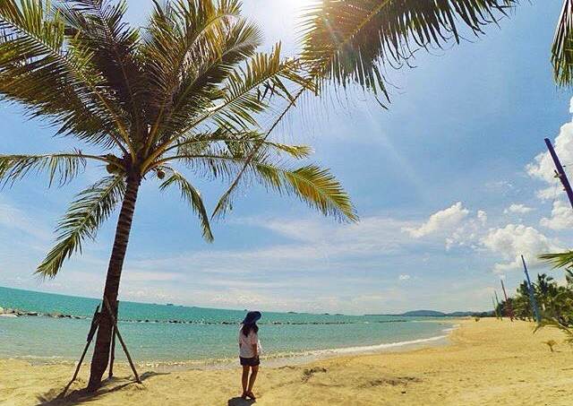 10 Pantai di Bangka yang Terindah dan Wajib Dikunjungi