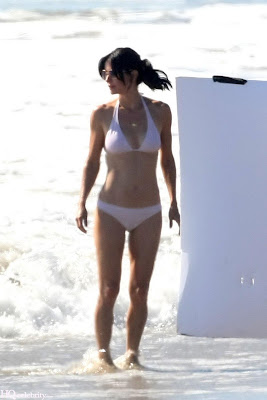 Courteney Cox Bikini photo gallery