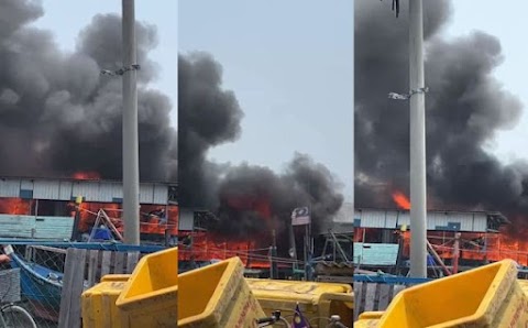 Rumah, pusat punggah ikan di Pulau Ketam hangus terbakar