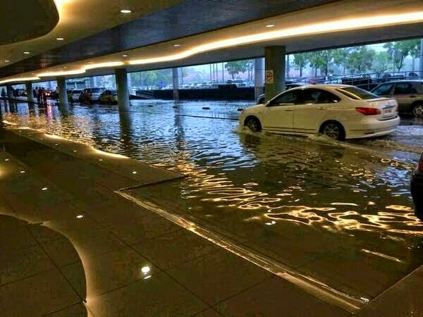 Lapangan Terbang Antarabangsa Pulau Pinang dilanda banjir 