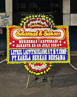 Karangan bunga papan selamat & sukses www.harapanflorist.com
