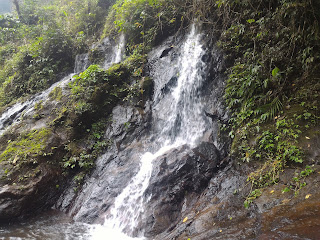 Air Terjun Medini