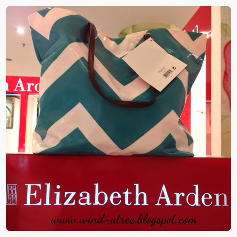 Elizabeth Arden "Summer Bag" Limited Edition