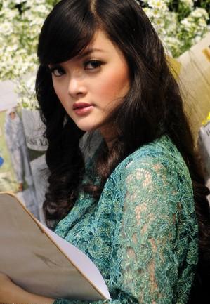 koleksi cewek gadis perawan cantik terbaru 2010 03