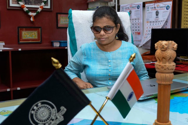 PRANJAL PATIL,THE COUNTRY'S FIRST BLIND IAS OFFICER.