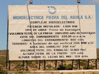 Ingreso a Hidroeléctrica Piedra del Aguila.-