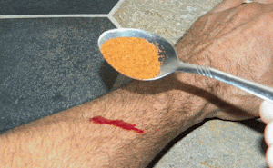 Vous ne savez pas Paprika : une poudre miraculeuse qui arrête le saignement en seulement 15 secondes.