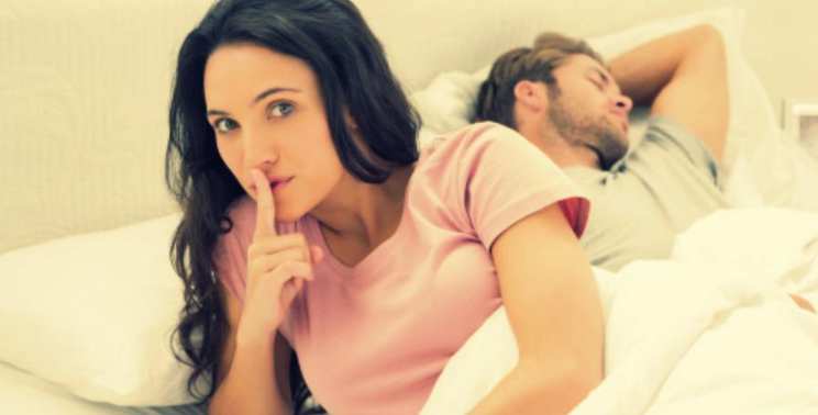 12 Reasons Why Women Become Cheater More Than Men