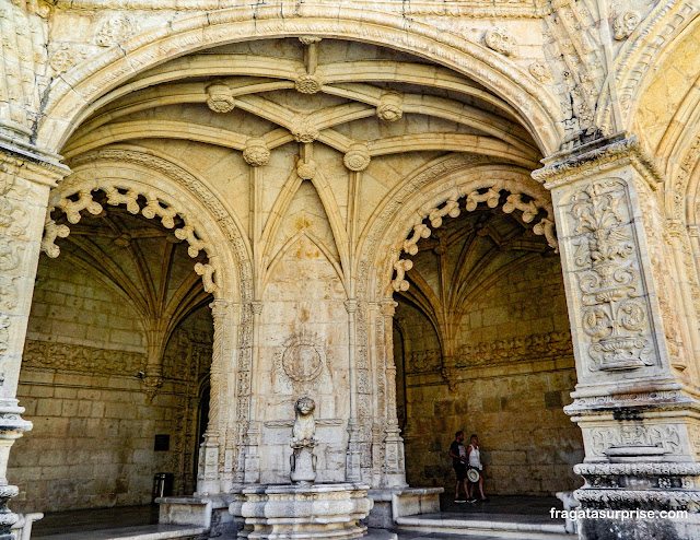 Fonte dos Leões no Mosteiro dos Jerónimos em Lisboa