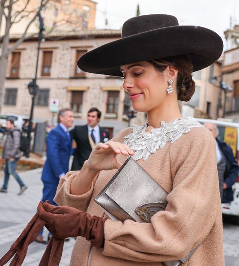 Sombrero para bodas de invitada de invierno