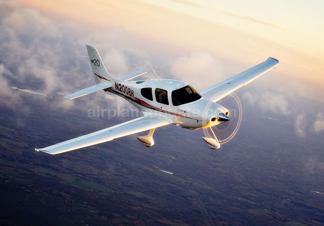 Cirrus SR20 aircraft