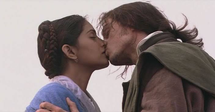 Sonali kulKarni kissing scene with Massimiliano Varrese in Fire at My Heart 2006