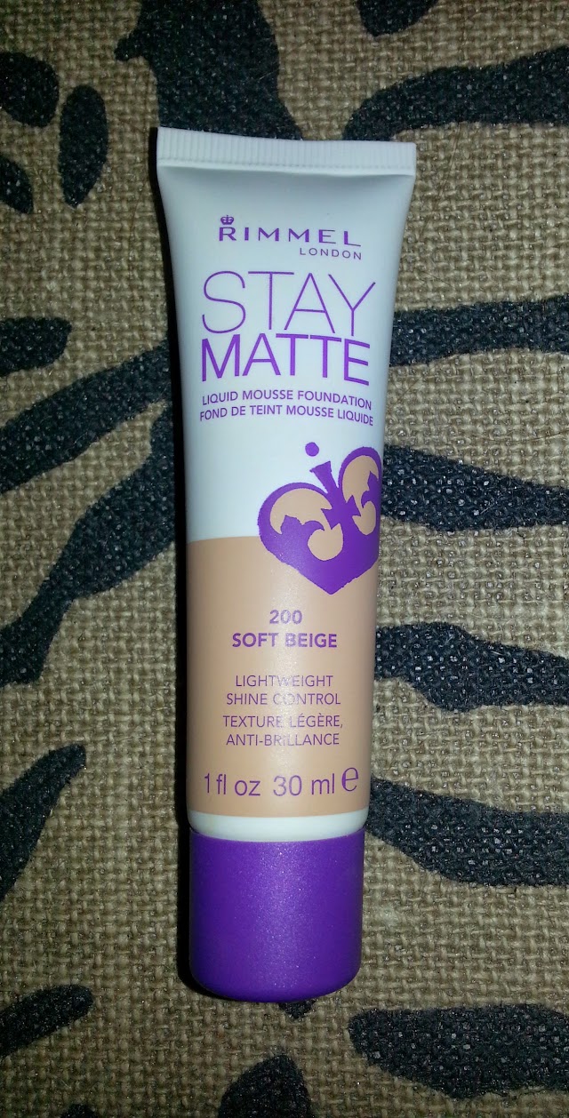 Review: Rimmel Stay Matte Foundation