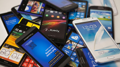 Tips Sebelum Beli Handphone Smartphone Terbaru Pilih Teknologi Trend Terbaru Ini Supaya Tidak Menyesal