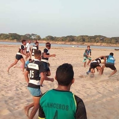 APURE: 1er. encuentro Rugby playa efectuado en el playón de las cabañitas.