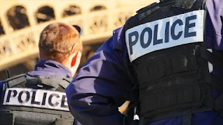 They removed her head and mutilated her body. A girl was found dead inside a box in Paris French police found the body of a 12-year-old girl who was placed in a box on Friday evening near a building in northeastern Paris, while an investigation was opened to uncover the circumstances of the accident, which led to the arrest of 4 people.  The body of a 12-year-old schoolgirl was found in a box Friday evening near the building where she had been living with her family in northeastern Paris.  A source familiar with the case and a judicial source stated that four people were detained by the police on suspicion of involvement in the crime.  At 11pm, a homeless man reported finding an opaque box containing the body of a girl in the inner courtyard of a building. Sources close to the file said that the girl's body was wrapped in cloth, and next to the box were two handbags.  The box was found under the building where the girl lived, according to the Public Prosecution Office.  According to sources familiar with the case, the first results show that the student's head is almost detached, with writings on her body.  In a video posted on Twitter by independent journalist Clement Laneau, who revealed the news of the discovery of the body, police in white clothes were working at the scene at night. There were white cloths stretched over one of the facades.  During the night, investigators, according to an informed source, arrested three people near the scene of the accident, while a woman was arrested on Saturday morning in the Bois Colombes region, near Paris.  They were all placed in police custody, according to the Public Prosecution Office, which indicated that their role in the crime had not yet been determined.  An informed source said that the police had been informed of the missing girl earlier.  Another source familiar with the case pointed out that the victim's father, the supervisor of the building where the family lived, and because of concern that his daughter would not return from school at the usual time, notified his wife, who went to the police station to report her disappearance.  Surveillance cameras in the building showed the girl returning to the place, but then she disappeared, according to another source familiar with the case.  An autopsy is being conducted during the day, according to a source close to the investigation.