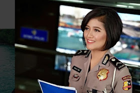 Polwan Cantik Yang Bikin Gagal Fokus | Perhatian Banget dan Kasih 4 Tips Berkendara untuk Anda