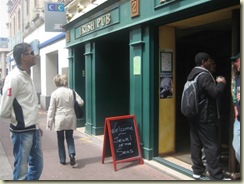 the pub knows were here (Small)