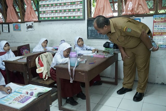 Tinjau Pelaksanaan ANBK di SDN di Kecamatan Simpang Empat, Ini Kata Wabup Asahan