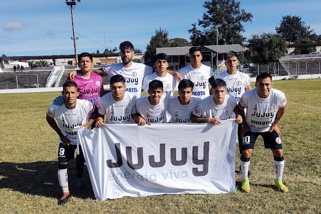 Zapla volvió al triunfo con una goleada 