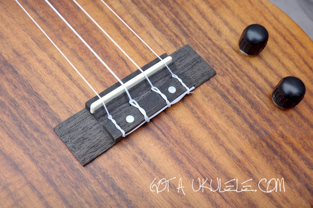 Harley Benton Solid Uke Natural Ukulele bridge