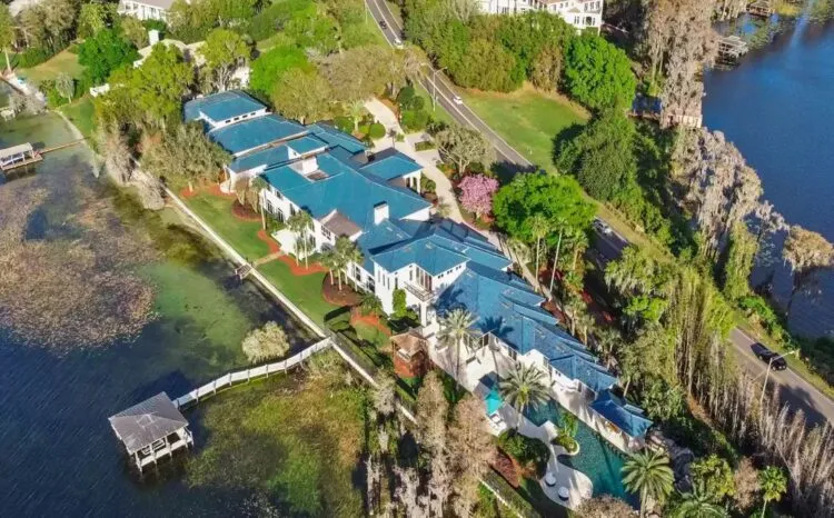 Shaquille O'Neal's glamorous mega-mansion in Florida