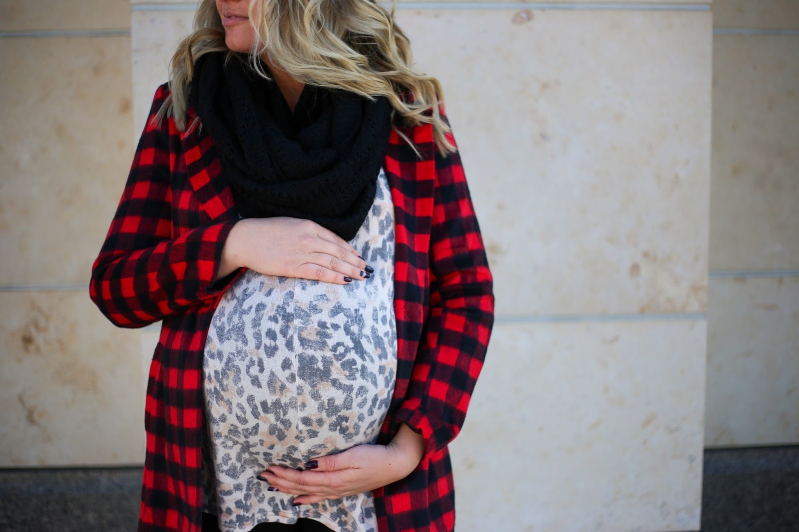 Mixing prints, leopard, plaid, Maternity Outfit